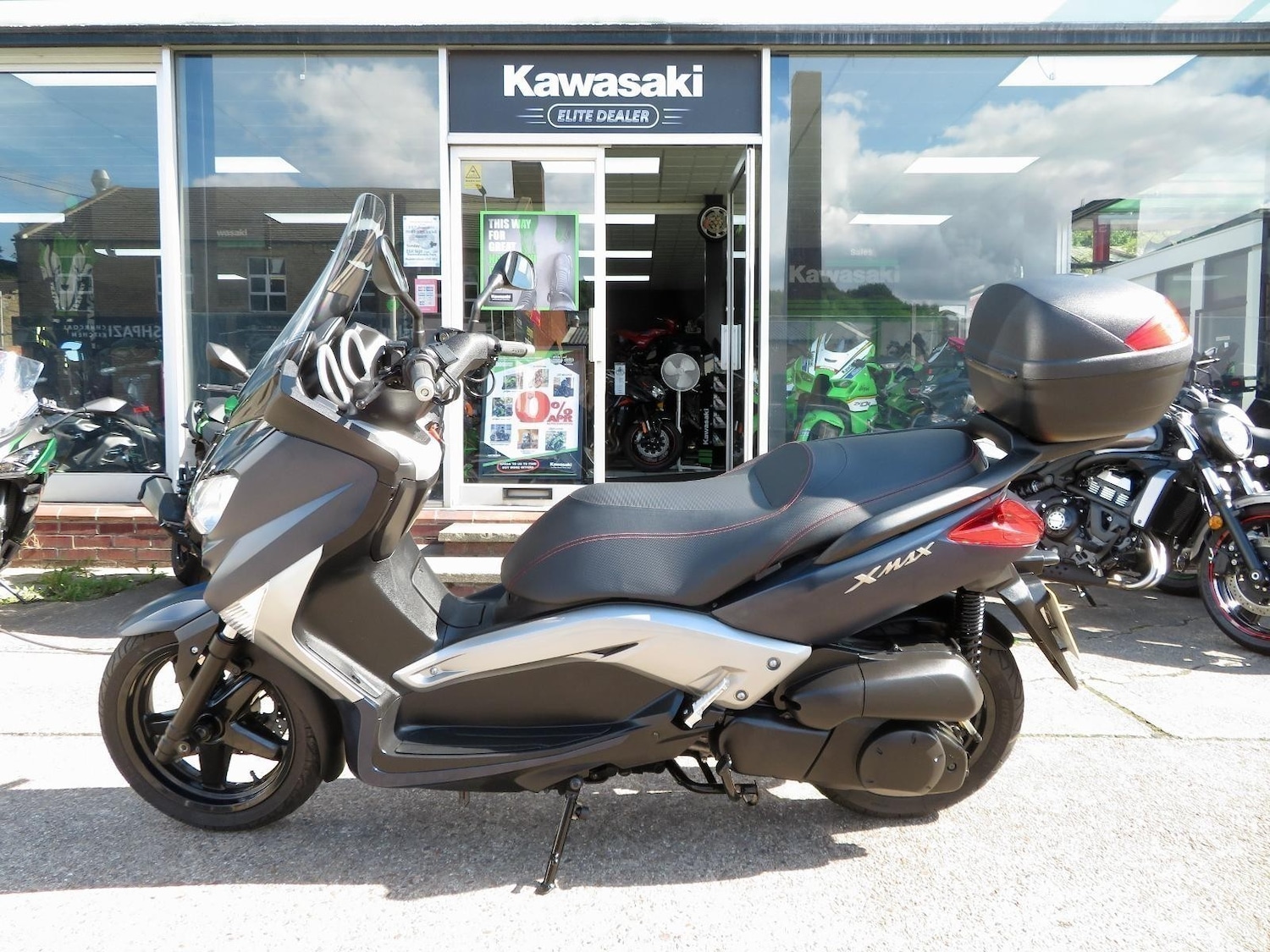 Used Yamaha YP 2011 for sale - 78907221: Photo 3