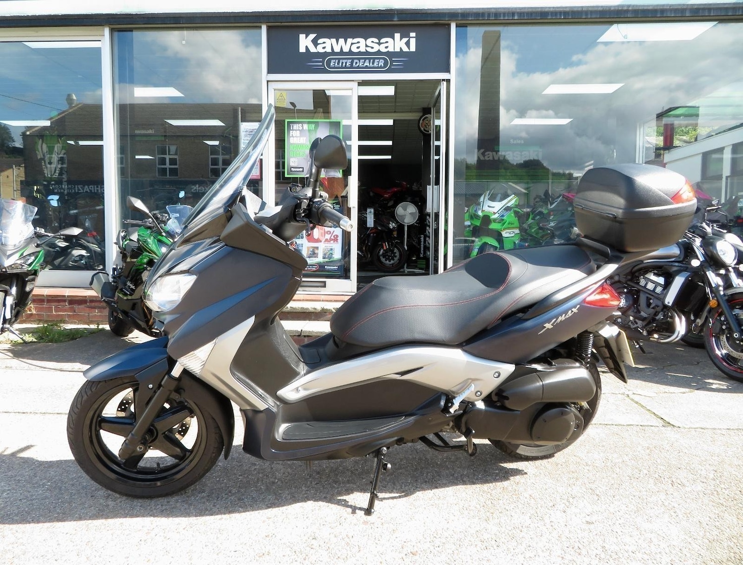 Used Yamaha YP 2011 for sale - 78907221: Photo 4