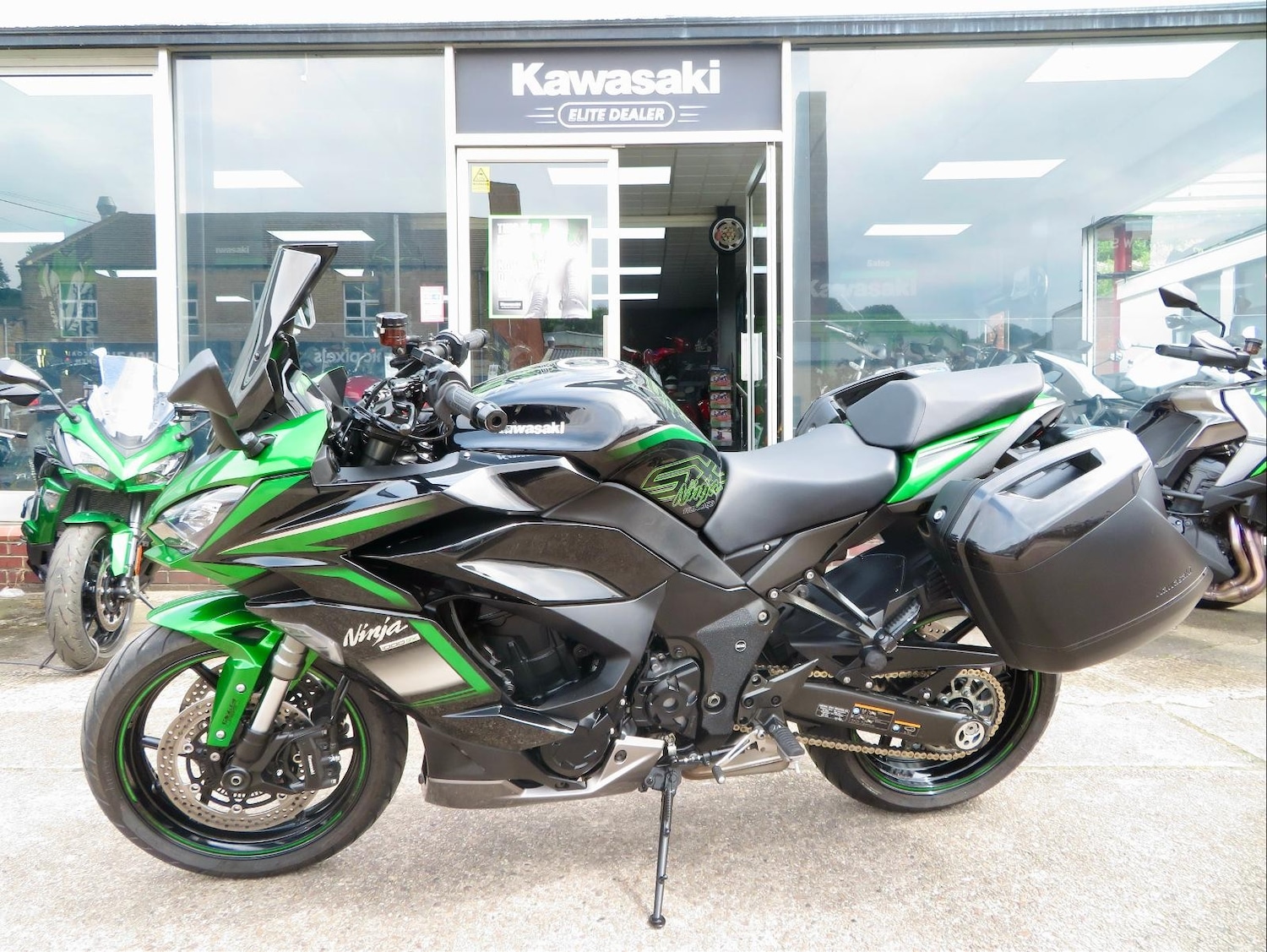 Used Kawasaki Ninja 2021 for sale - 78907295: Photo 2
