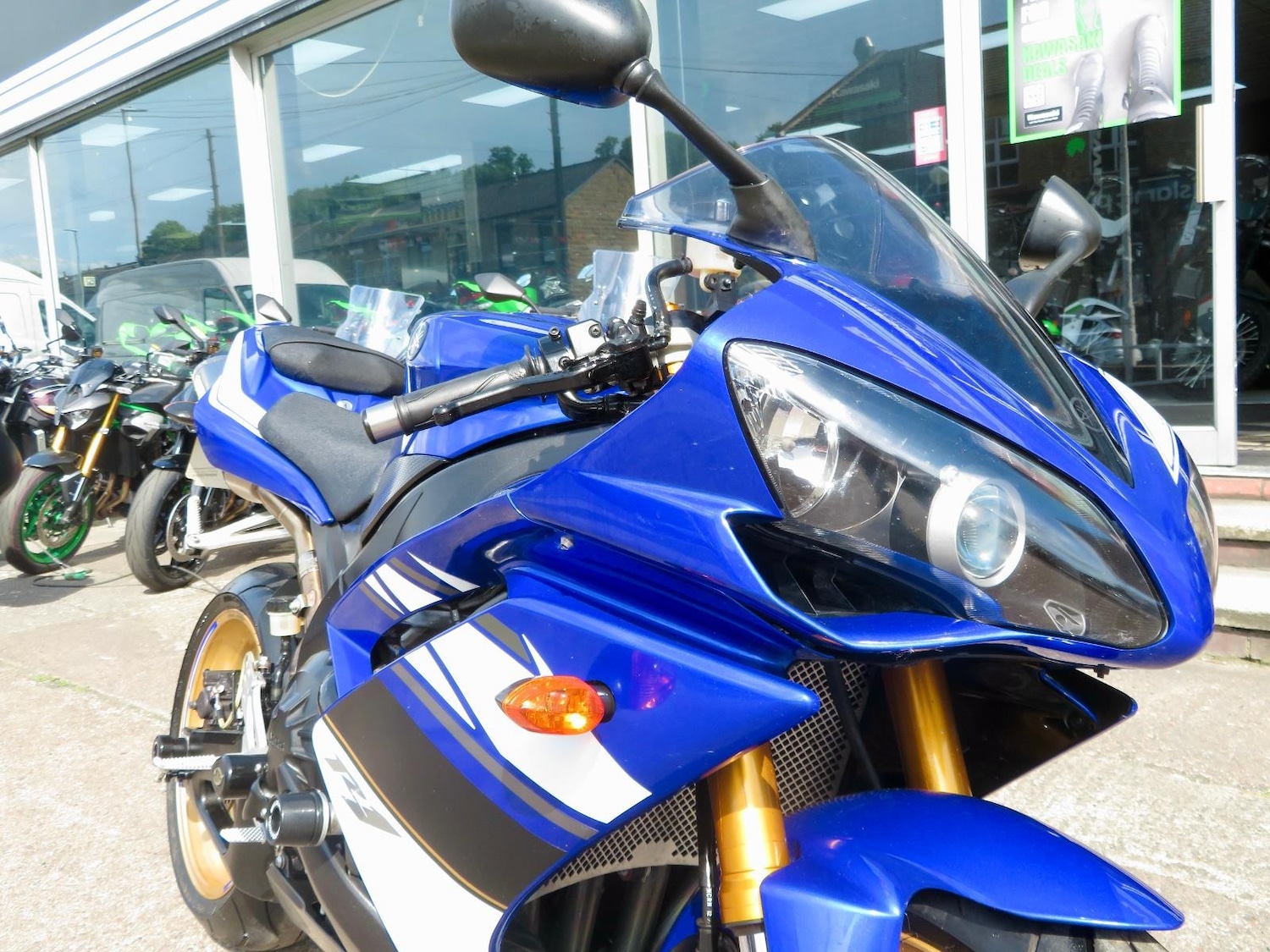 Used Yamaha R1 2009 for sale - 78907273: Photo 2