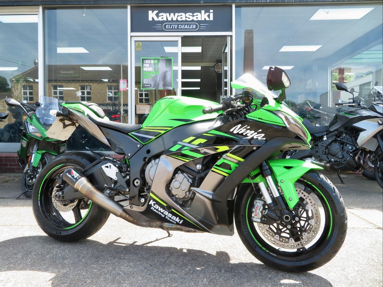 Used Kawasaki NINJA ZX 10 2019 for sale - 78907281: Photo 1