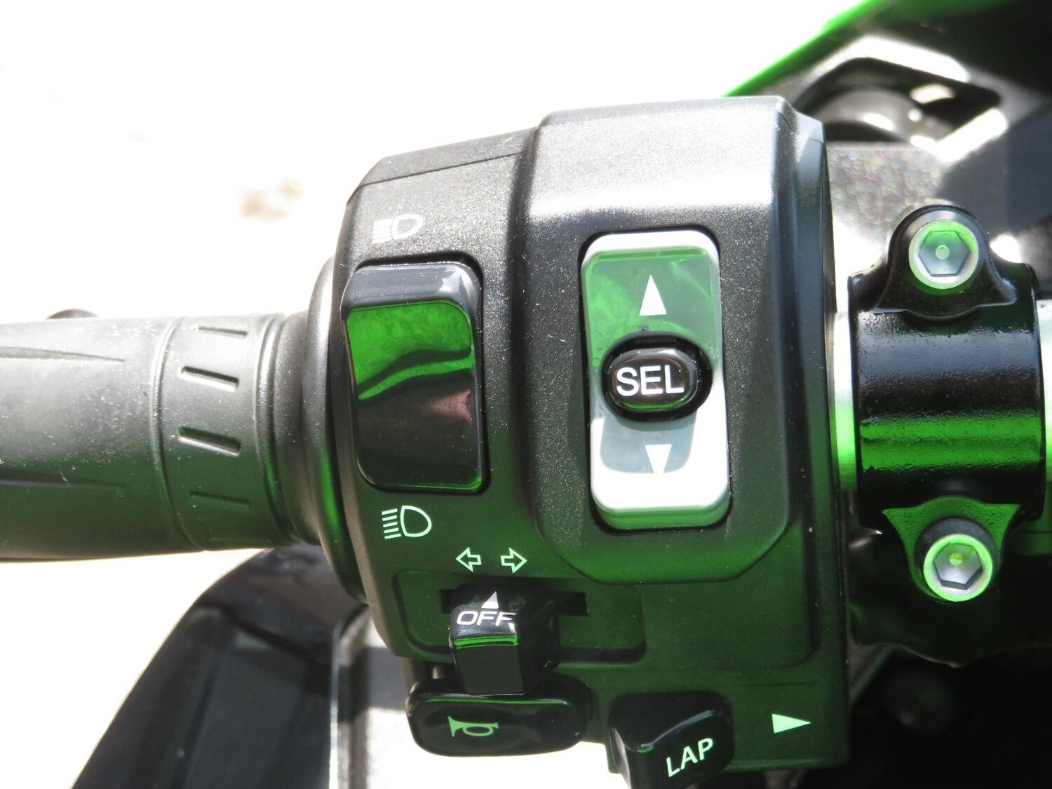 Used Kawasaki NINJA ZX 10 2019 for sale - 78907281: Photo 8