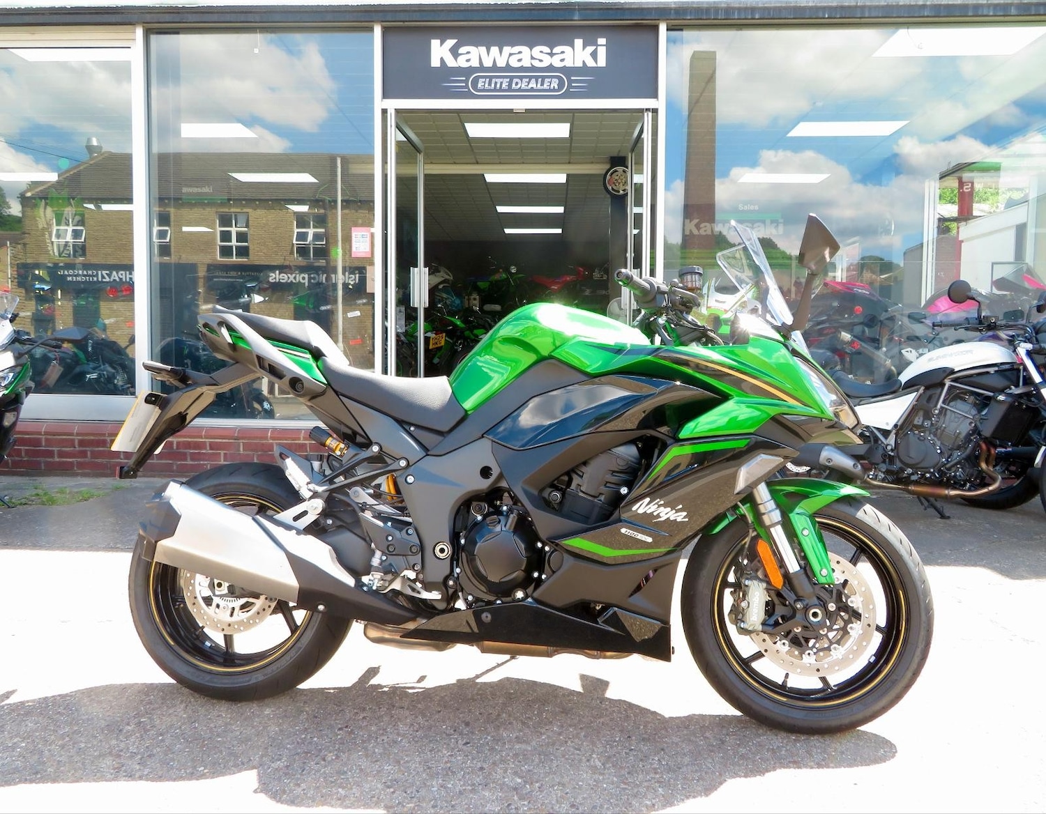 Used Kawasaki Ninja 2025 for sale - 78907217: Photo 2