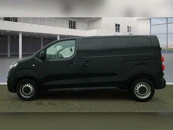 Used Vauxhall Vivaro 2022 for sale - 76136593: Photo 2