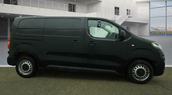 Used Vauxhall Vivaro 2022 for sale - 76136593: Photo 4
