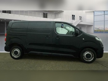 Used Vauxhall Vivaro 2022 for sale - 76136593: Photo 4