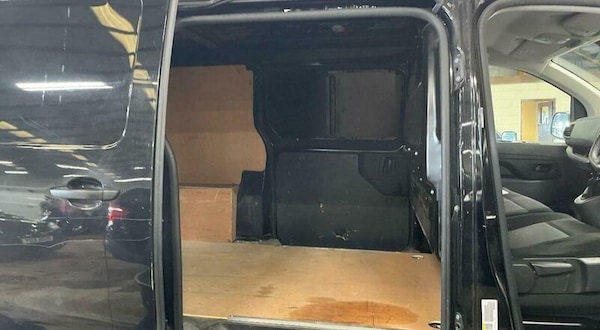Used Vauxhall Vivaro 2022 for sale - 76136593: Photo 8