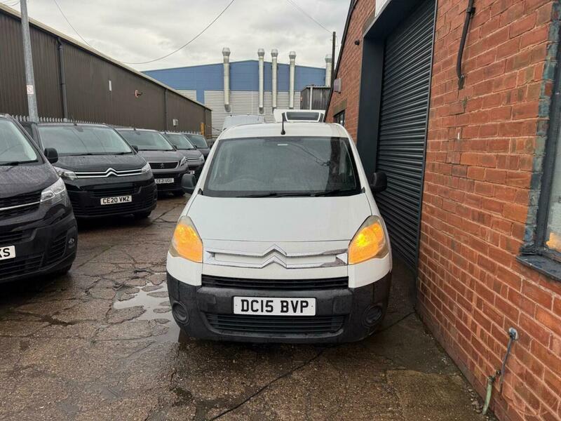 Used Citroen Berlingo 2015 for sale - 76485207: Photo 2