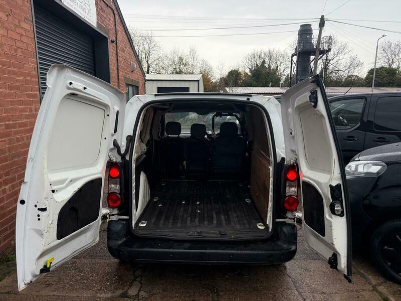 Used Citroen Berlingo 2015 for sale - 76485207: Photo 6