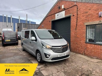 Used Vauxhall Vivaro 2016 for sale - 75661676: Photo