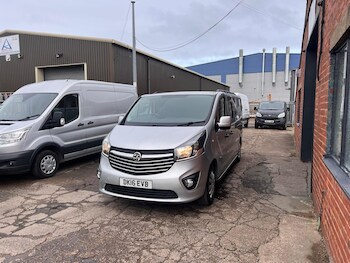 Used Vauxhall Vivaro 2016 for sale - 75661676: Photo