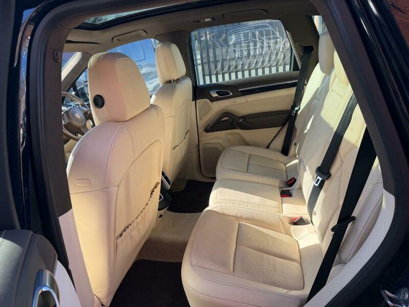 Used Porsche Cayenne 2014 for sale - 77550459: Photo 12