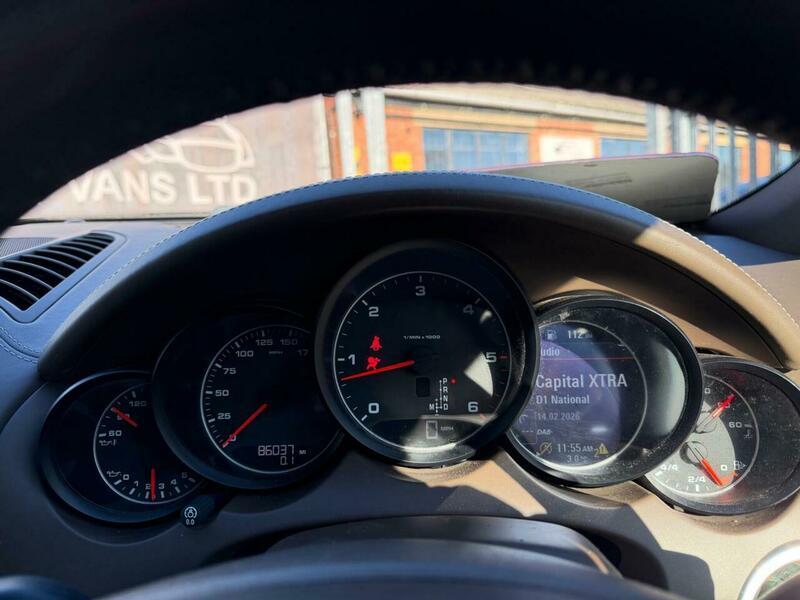 Used Porsche Cayenne 2014 for sale - 77550459: Photo 16