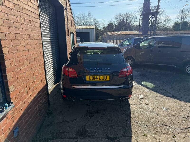 Used Porsche Cayenne 2014 for sale - 77550459: Photo 6