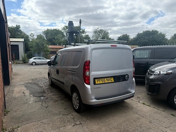 Used Vauxhall Combo 2016 for sale - 75661672: Photo