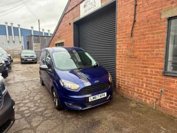 Used Ford Transit Courier 2017 for sale - 74052813: Photo