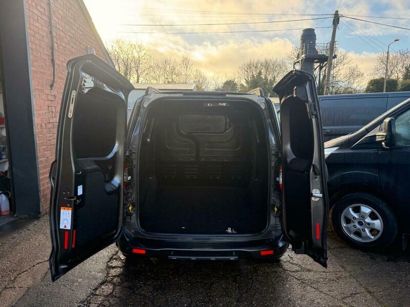 Used Ford Transit Courier 2019 for sale - 76989853: Photo 17