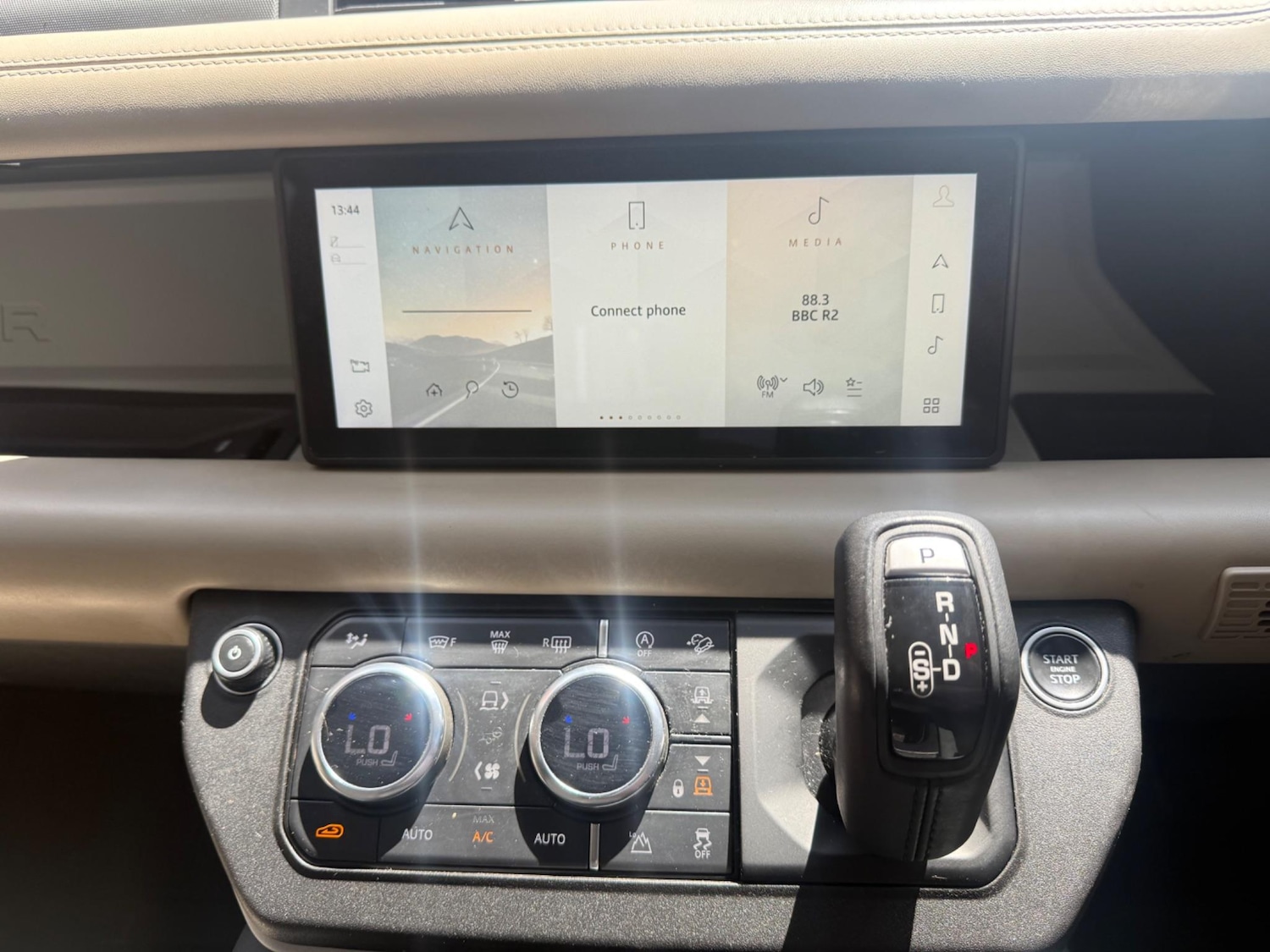 Used Land Rover Defender 110 for sale - 76993699: Photo 12