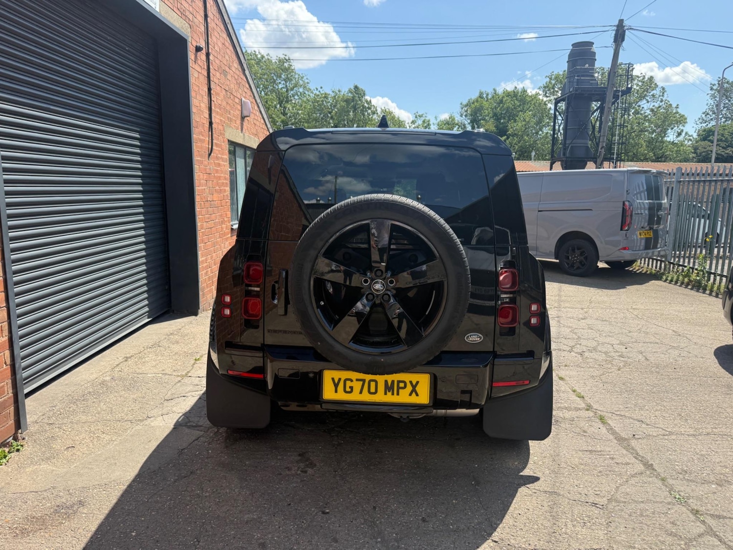 Used Land Rover Defender 110 for sale - 76993699: Photo 5