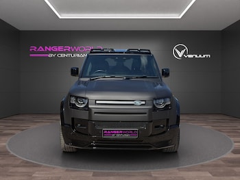 Used Land Rover Defender 110 2024 for sale - 78347201: Photo