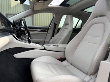 Used Porsche Panamera 2017 for sale - 77417004: Photo