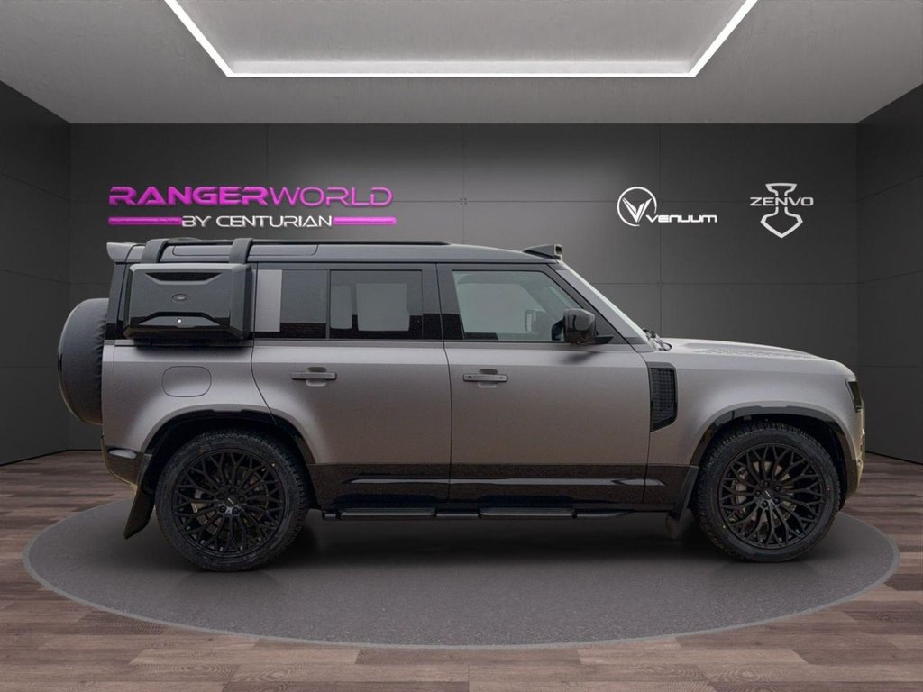 Used Land Rover Defender 2023 for sale - 77022808: Photo 2