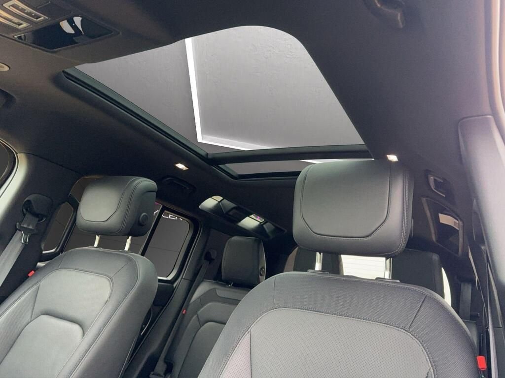 Used Land Rover Defender 2023 for sale - 77022808: Photo 21