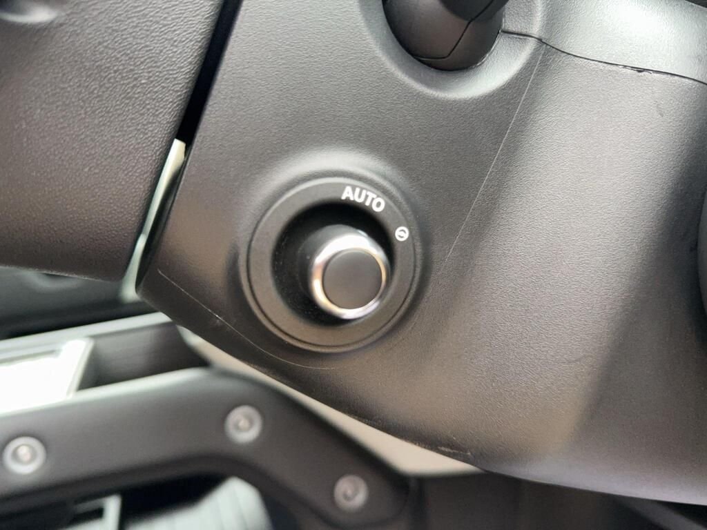 Used Land Rover Defender 2023 for sale - 77022808: Photo 29