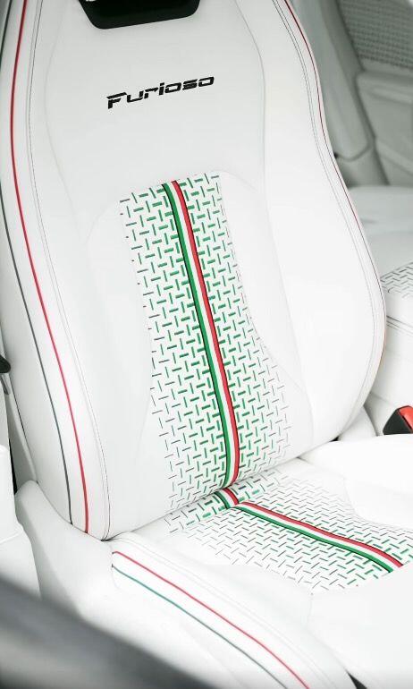 Used Lamborghini Urus for sale - 77559339: Photo 2