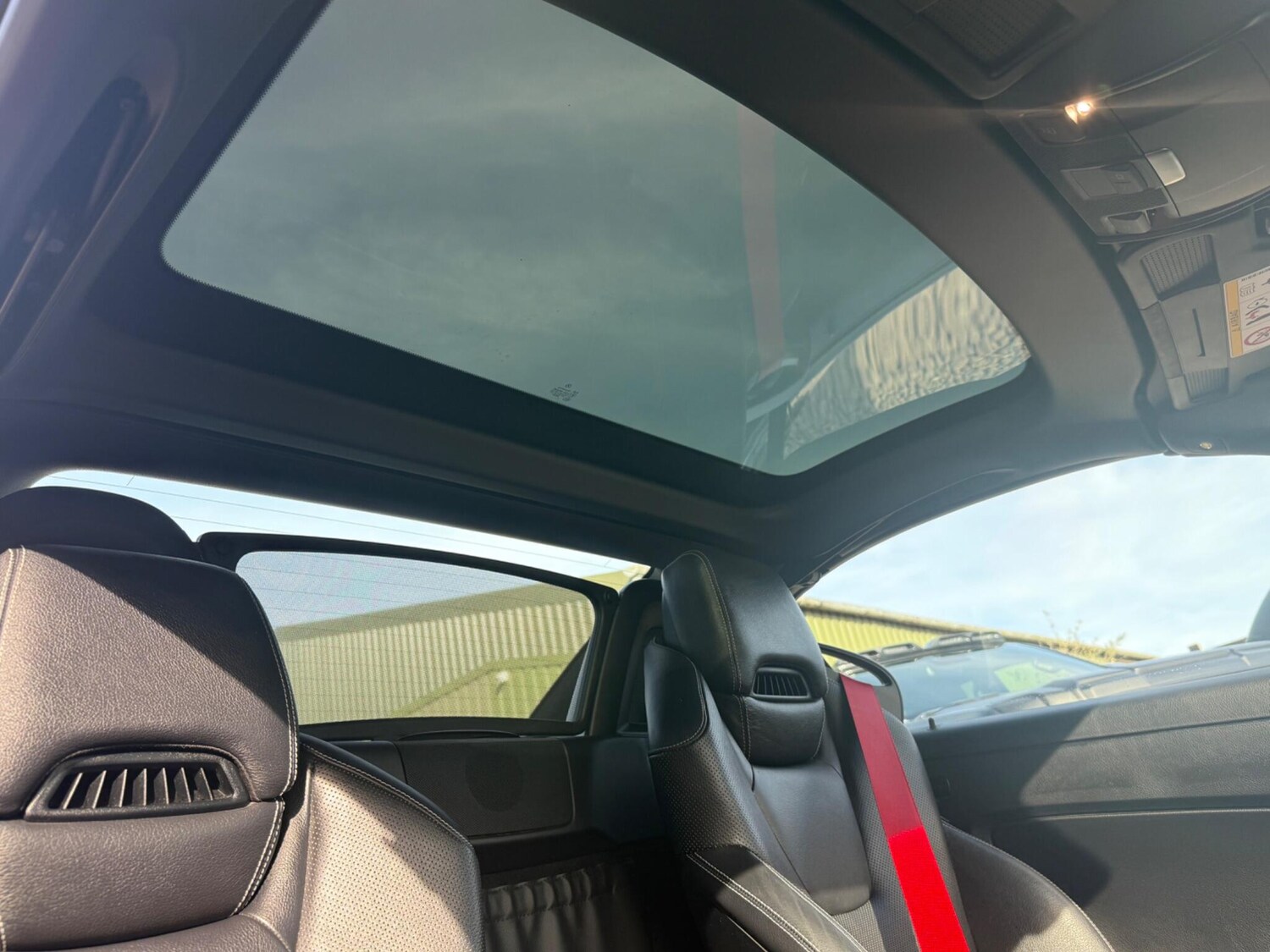 Used Mercedes-Benz SLC 2016 for sale - 76742609: Photo 19