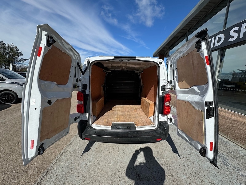 Used Vauxhall Vivaro for sale - 78078914: Photo 15