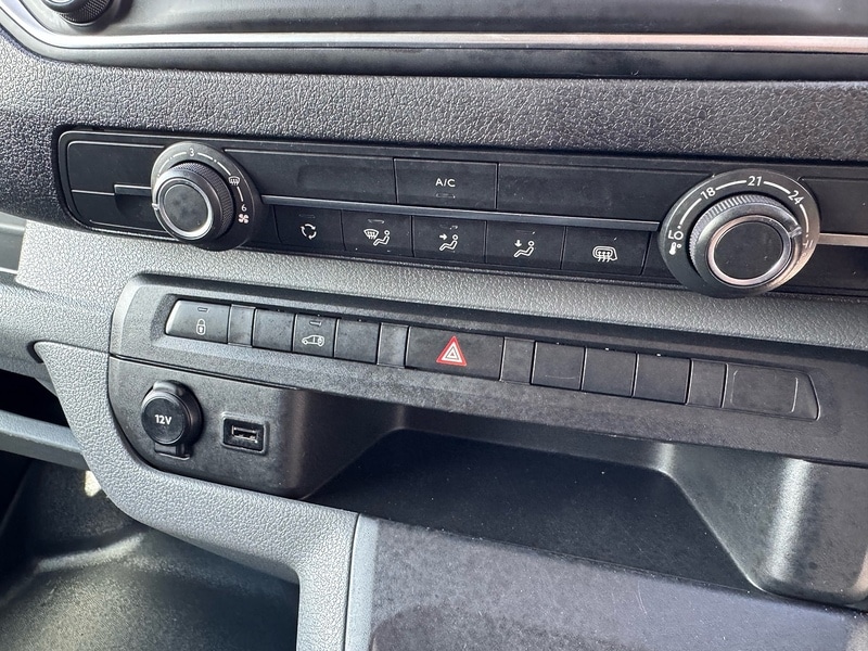 Used Vauxhall Vivaro for sale - 78078914: Photo 21