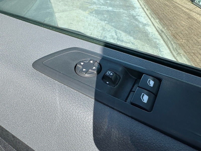 Used Vauxhall Vivaro for sale - 78078914: Photo 28