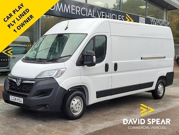 Vauxhall - Movano