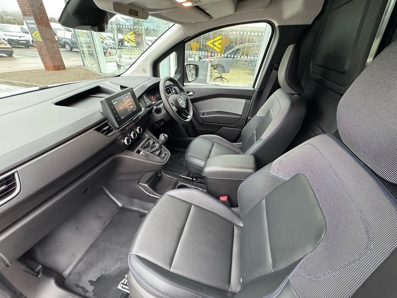 Used Nissan Other 2024 for sale - 77276976: Photo 23