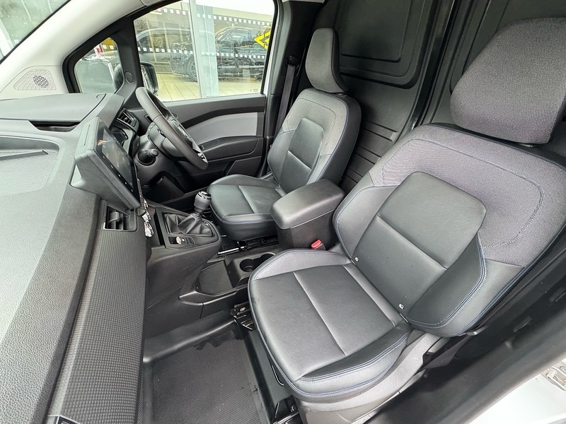 Used Nissan Other 2024 for sale - 77276976: Photo 8