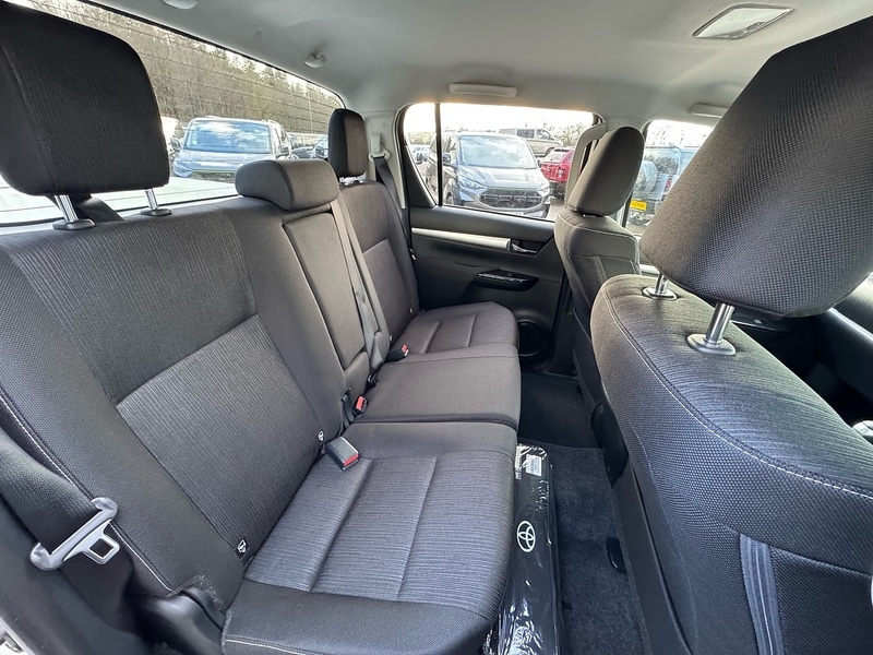 Used Toyota Hilux 2024 for sale - 77437865: Photo 15
