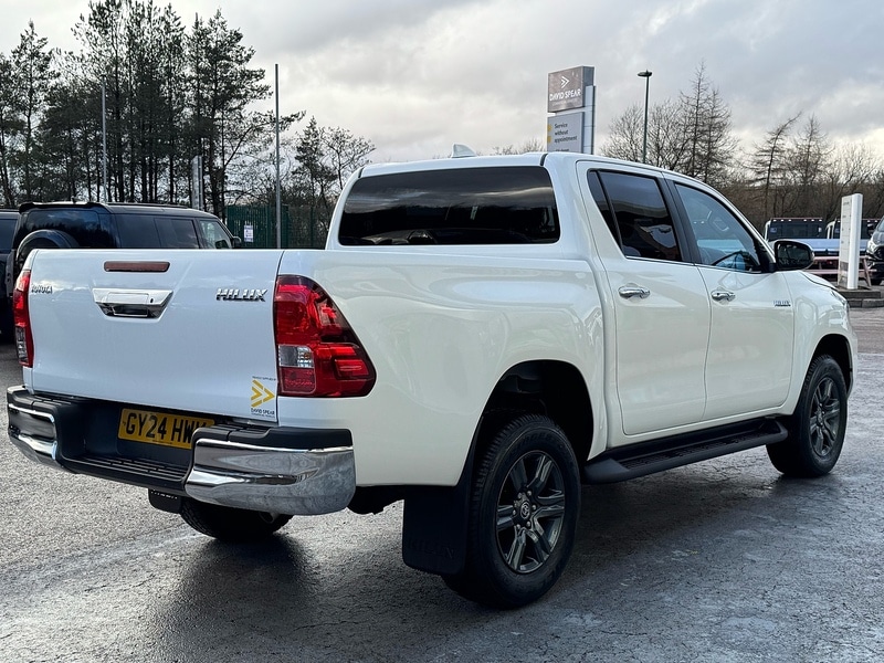 Used Toyota Hilux 2024 for sale - 77437865: Photo 2