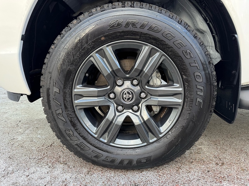 Used Toyota Hilux 2024 for sale - 77437865: Photo 32