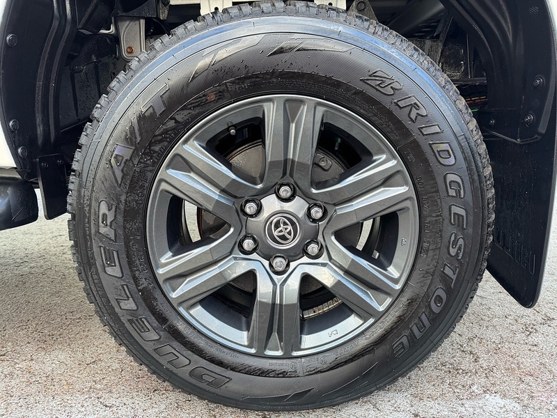 Used Toyota Hilux 2024 for sale - 77437865: Photo 33