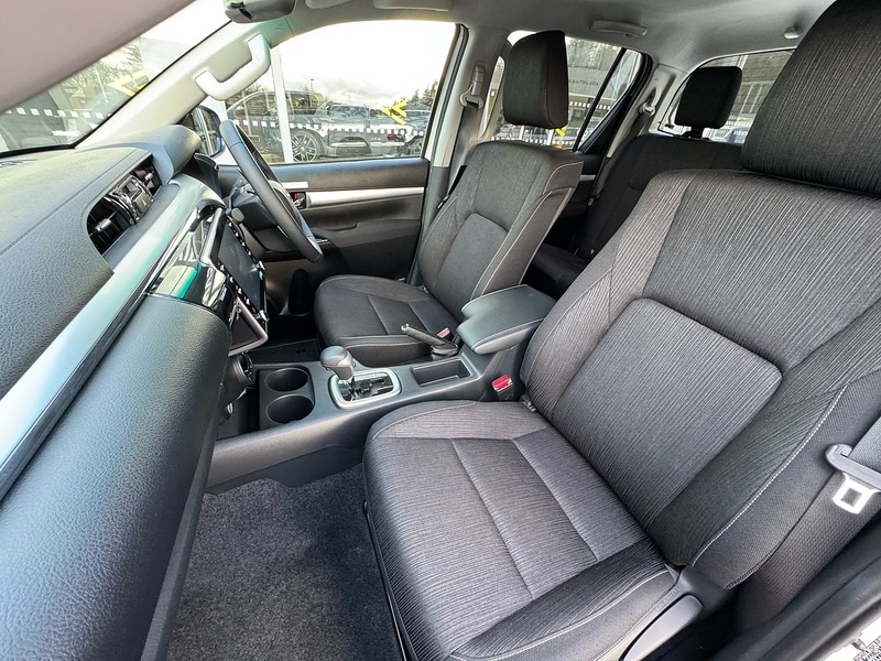 Used Toyota Hilux 2024 for sale - 77437865: Photo 8