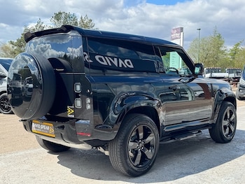 Used Land Rover Defender 2026 for sale - 78402081: Photo