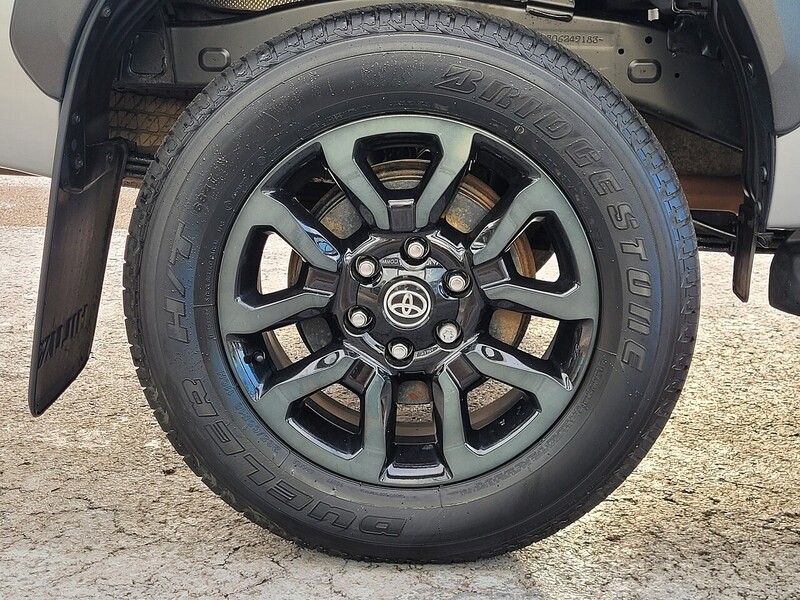 Used Toyota Hilux 2023 for sale - 76407111: Photo 28