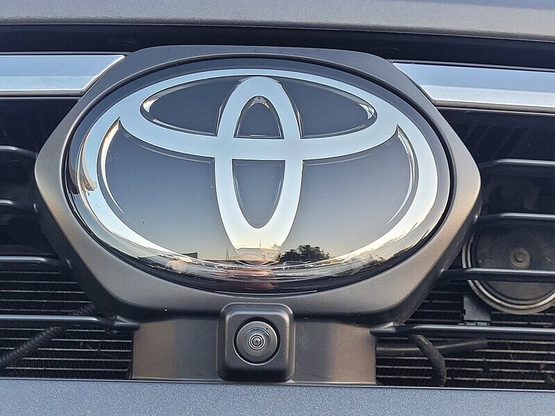 Used Toyota Hilux 2023 for sale - 76407111: Photo 49