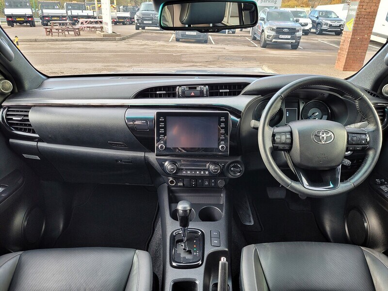 Used Toyota Hilux 2023 for sale - 76407111: Photo 50