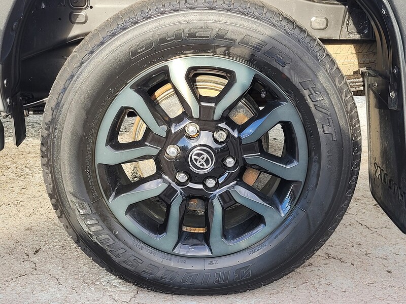 Used Toyota Hilux 2023 for sale - 76407111: Photo 55