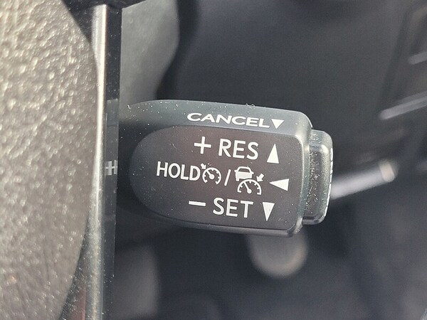 Used Toyota Hilux 2023 for sale - 76304493: Photo 14