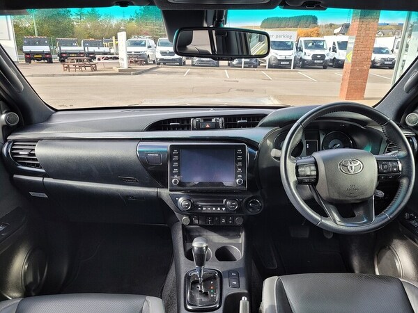 Used Toyota Hilux 2023 for sale - 76304493: Photo 17