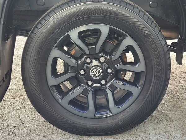 Used Toyota Hilux 2023 for sale - 76304493: Photo 23