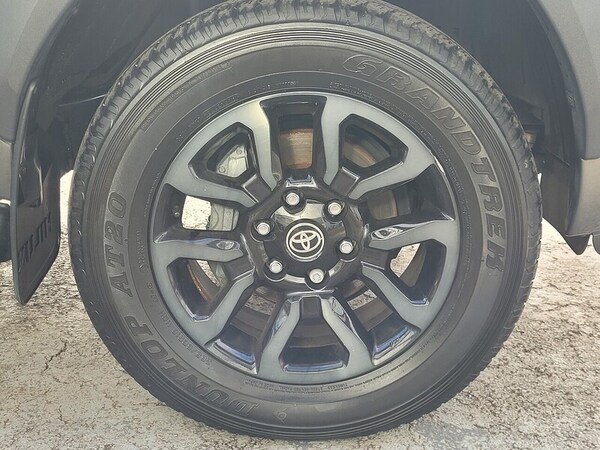 Used Toyota Hilux 2023 for sale - 76304493: Photo 30